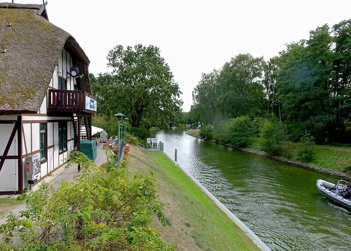 Sky Og Am Plauer Malchow (Mecklenburg-Vorpommern)