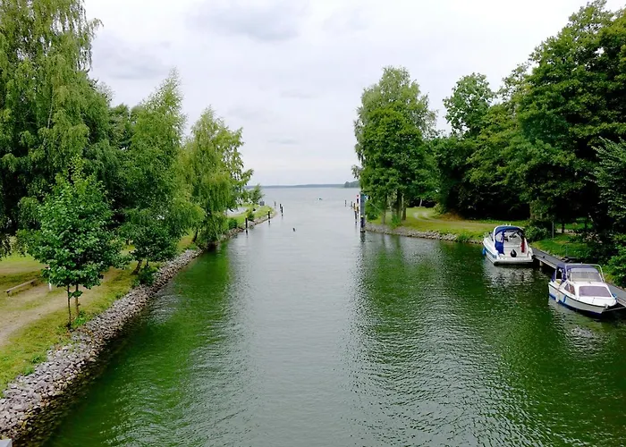 Sky Og Am Plauer Apartment